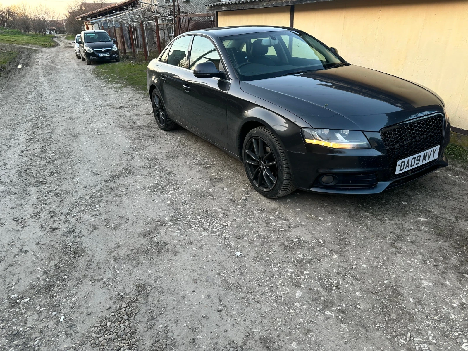 Audi A4 2.0tdi, снимка 10 - Автомобили и джипове - 54071279