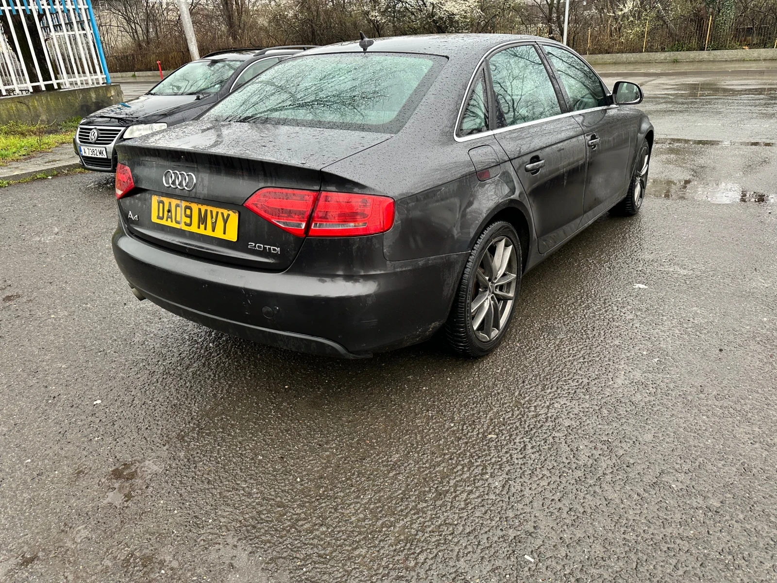 Audi A4 2.0tdi, снимка 4 - Автомобили и джипове - 54071279