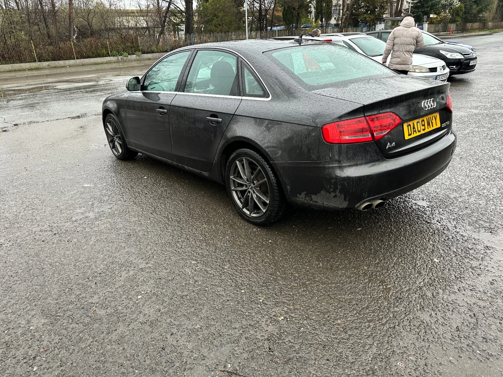 Audi A4 2.0tdi, снимка 5 - Автомобили и джипове - 54071279