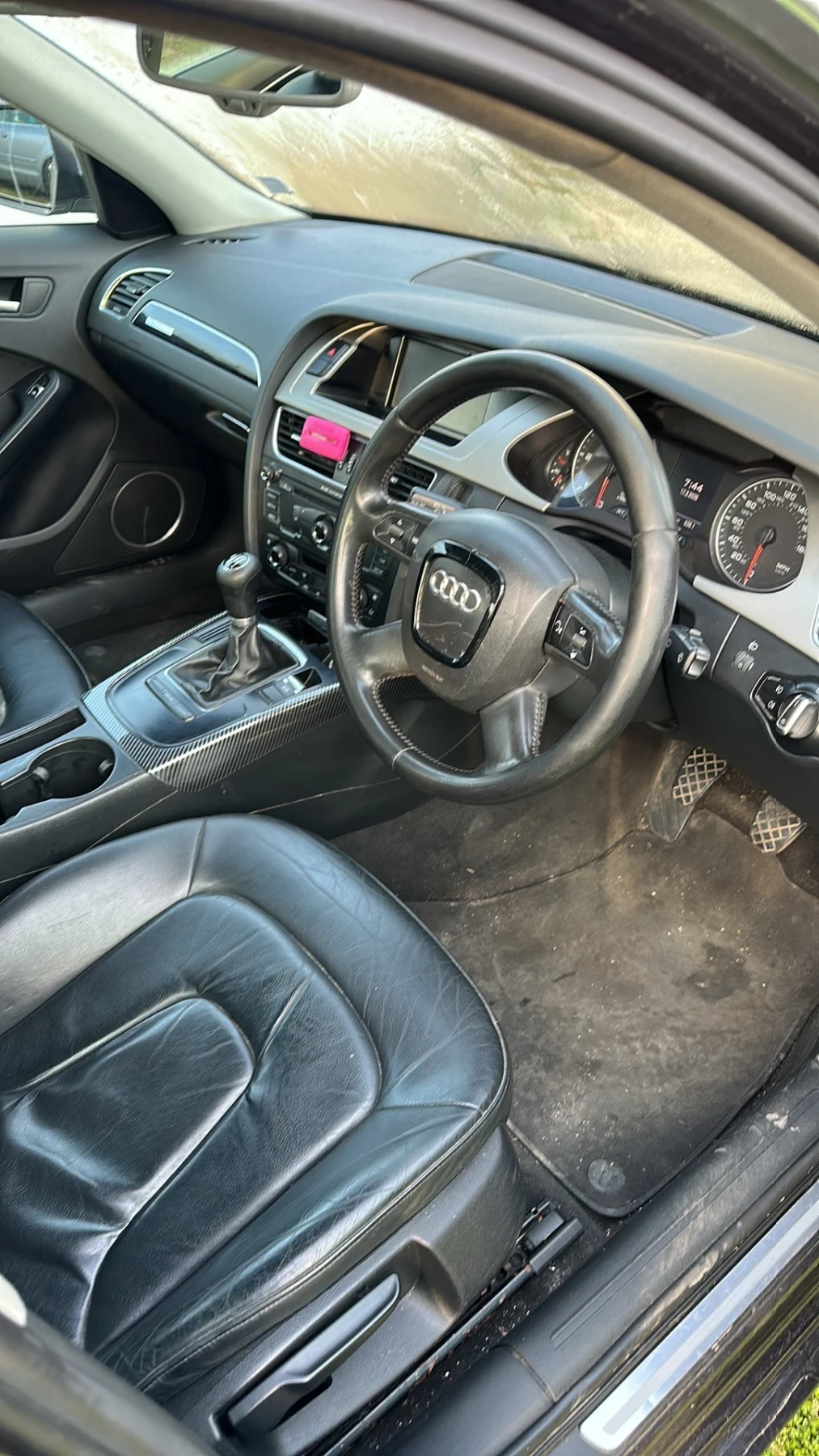 Audi A4 2.0tdi, снимка 8 - Автомобили и джипове - 54071279