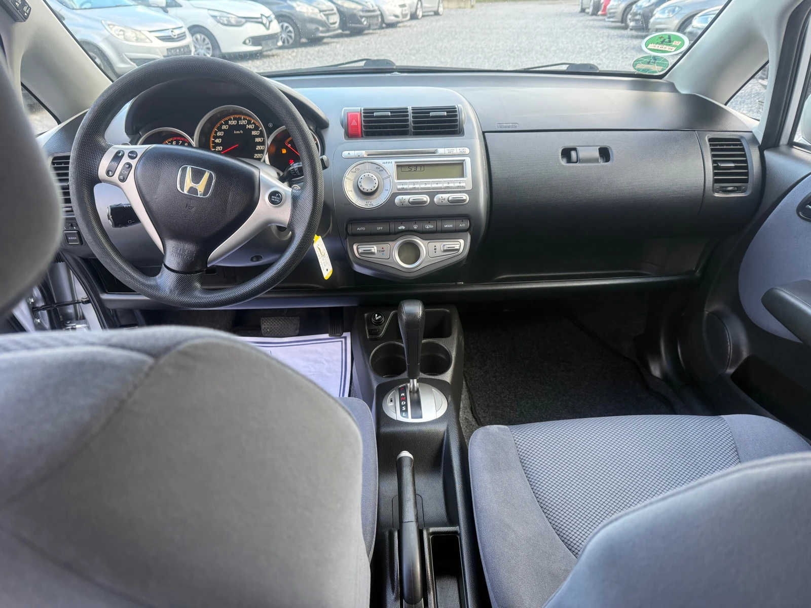 Honda Jazz 1, 4 I AVTOMATIK , снимка 13 - Автомобили и джипове - 54171913