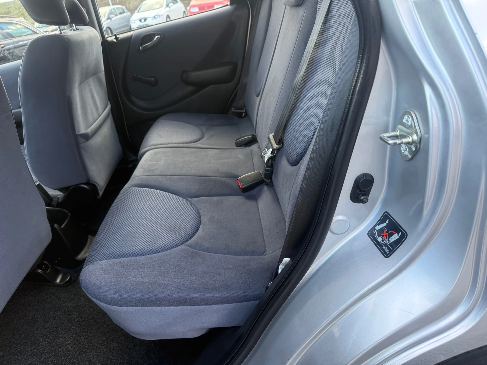 Honda Jazz 1, 4 I AVTOMATIK , снимка 12 - Автомобили и джипове - 54171913