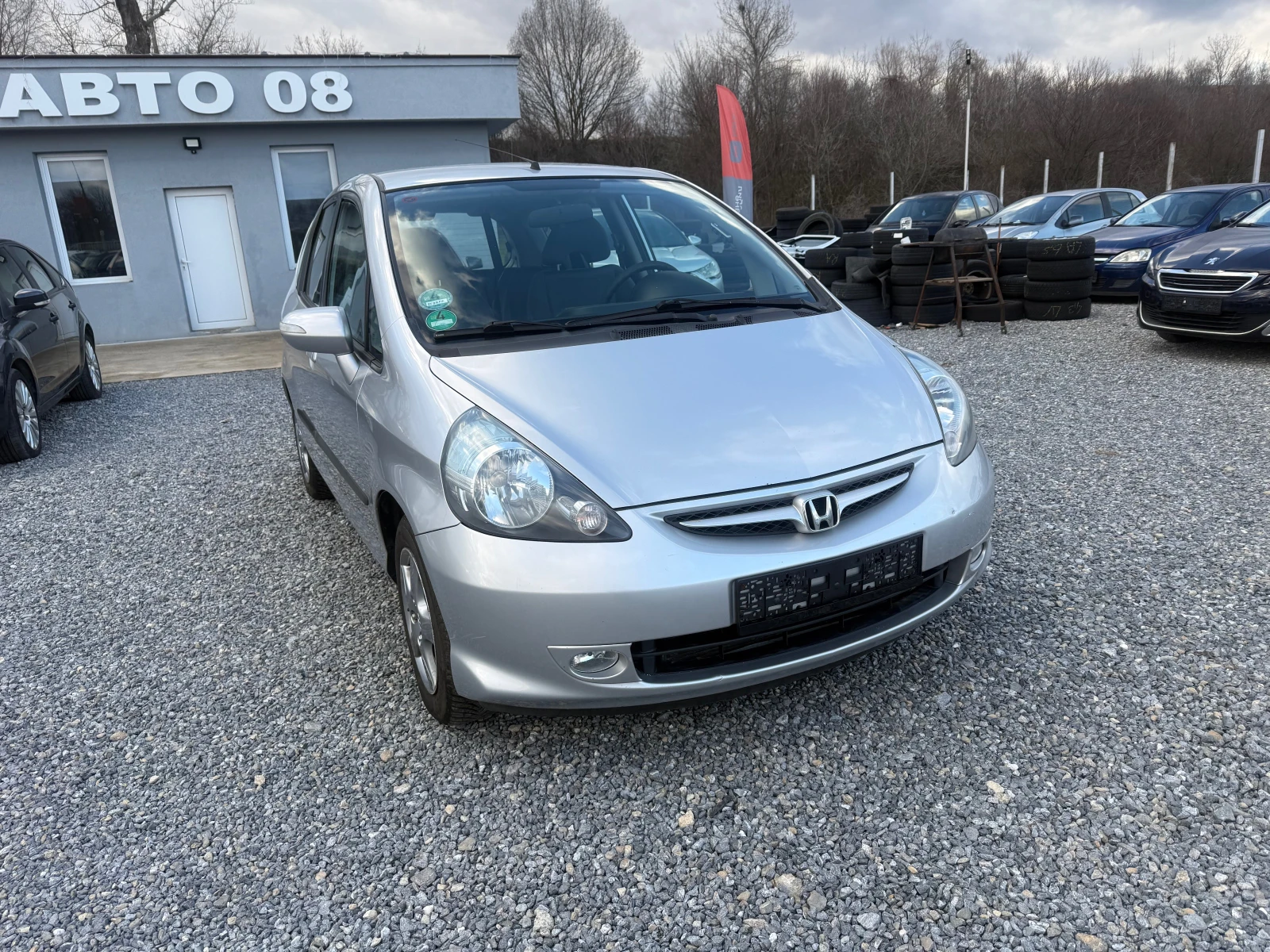 Honda Jazz 1, 4 I AVTOMATIK , снимка 3 - Автомобили и джипове - 54171913