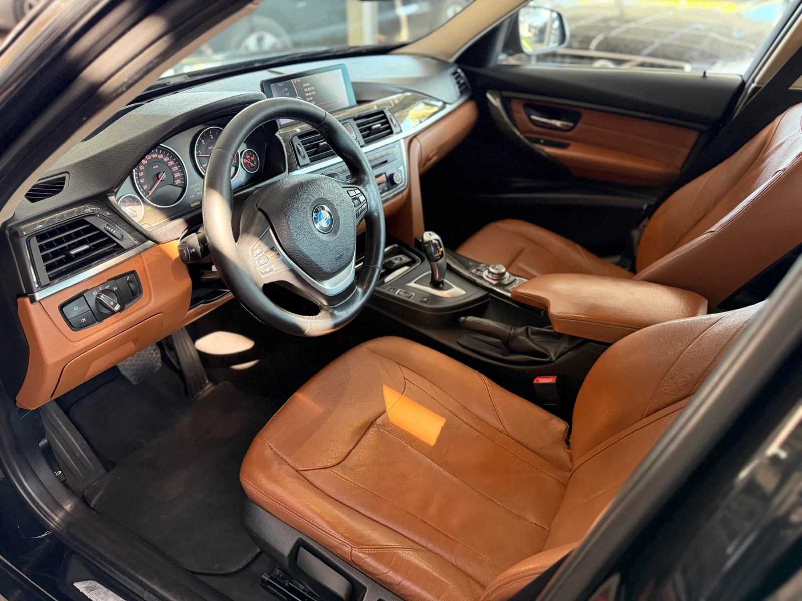 BMW 320 LIXURY LINE, снимка 12 - Автомобили и джипове - 54315534