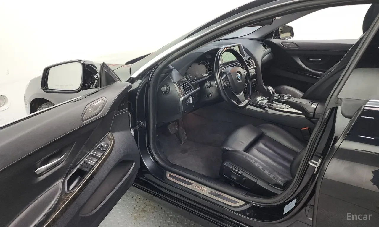 BMW 640 HARMAN/KARDON| HUD| 360| KEYLESS| BLIND SPOT| , снимка 8 - Автомобили и джипове - 54368291