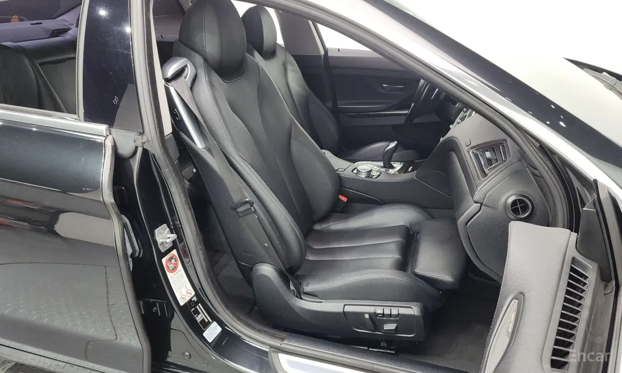 BMW 640 HARMAN/KARDON| HUD| 360| KEYLESS| BLIND SPOT| , снимка 9 - Автомобили и джипове - 54368291