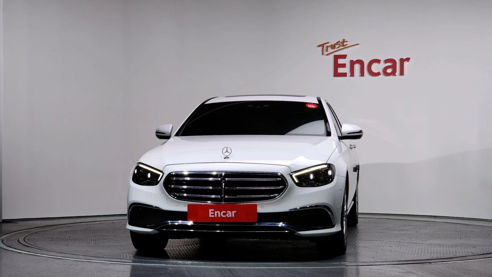 Mercedes-Benz E 220 E220d 4MATIC Exclusive | 360 CAM | HUD | DISTRONIC, снимка 3 - Автомобили и джипове - 54718753