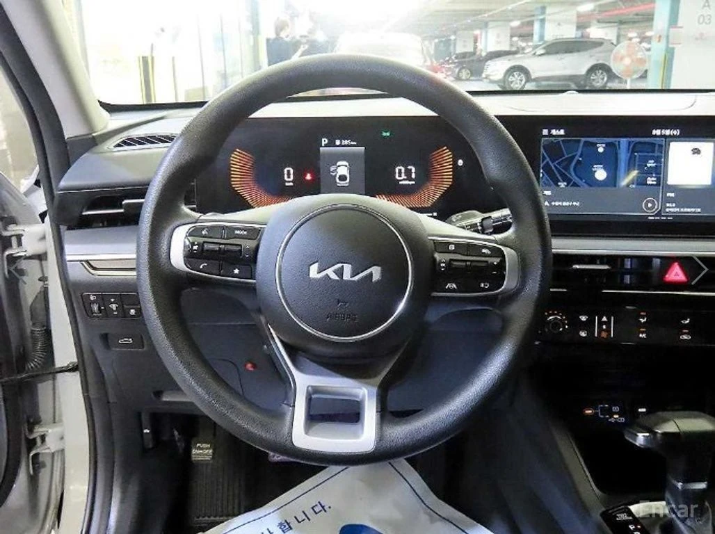 Kia K5 2.0* LPI* ПОДГРЕВ* ОБДУХВАНЕ* КАМЕРА* LANE* ASSIST, снимка 9 - Автомобили и джипове - 55573336