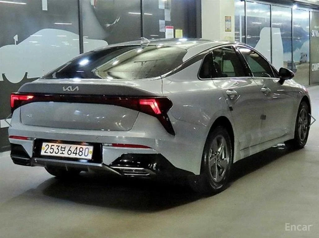 Kia K5 2.0* LPI* ПОДГРЕВ* ОБДУХВАНЕ* КАМЕРА* LANE* ASSIST, снимка 2 - Автомобили и джипове - 55573336