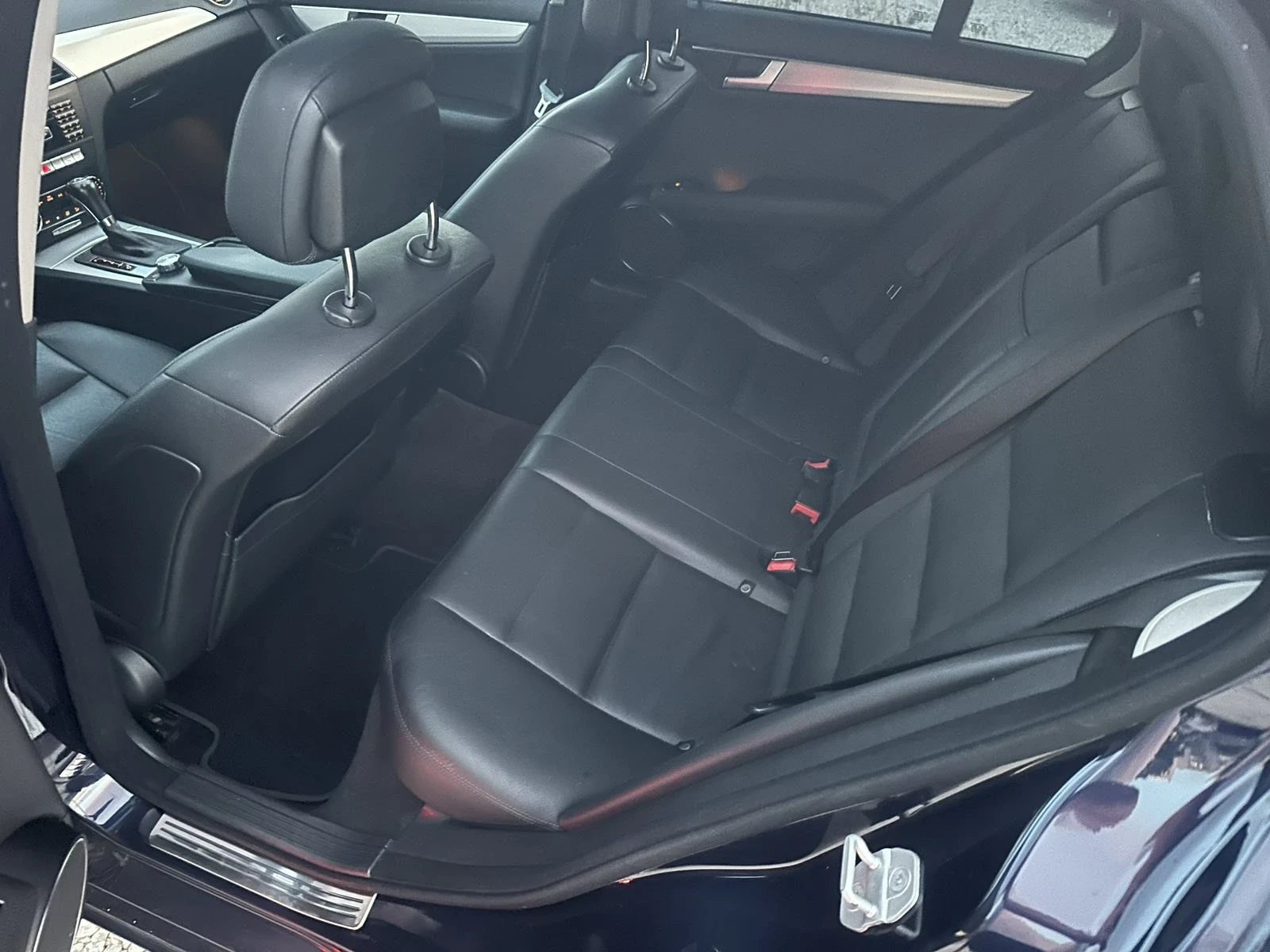 Mercedes-Benz C 350, снимка 13 - Автомобили и джипове - 55582893