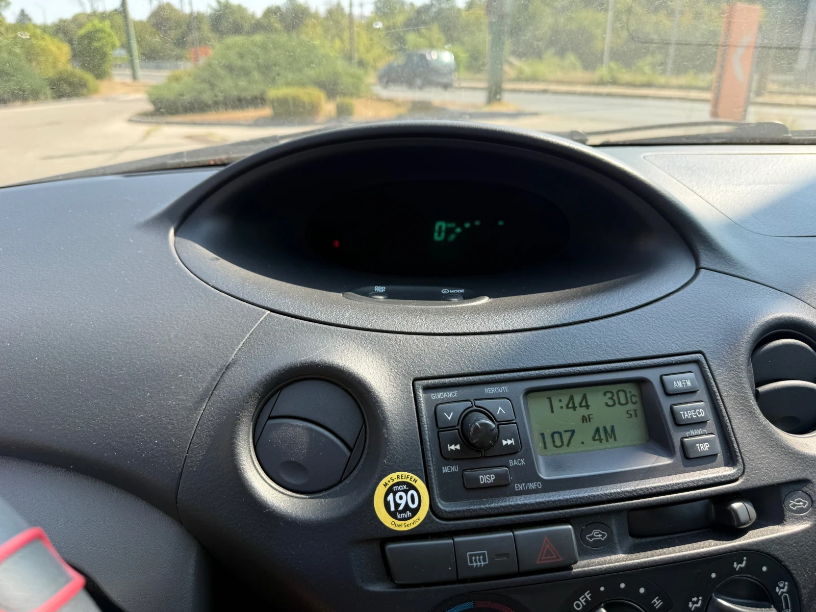 Toyota Yaris, снимка 6 - Автомобили и джипове - 55774360