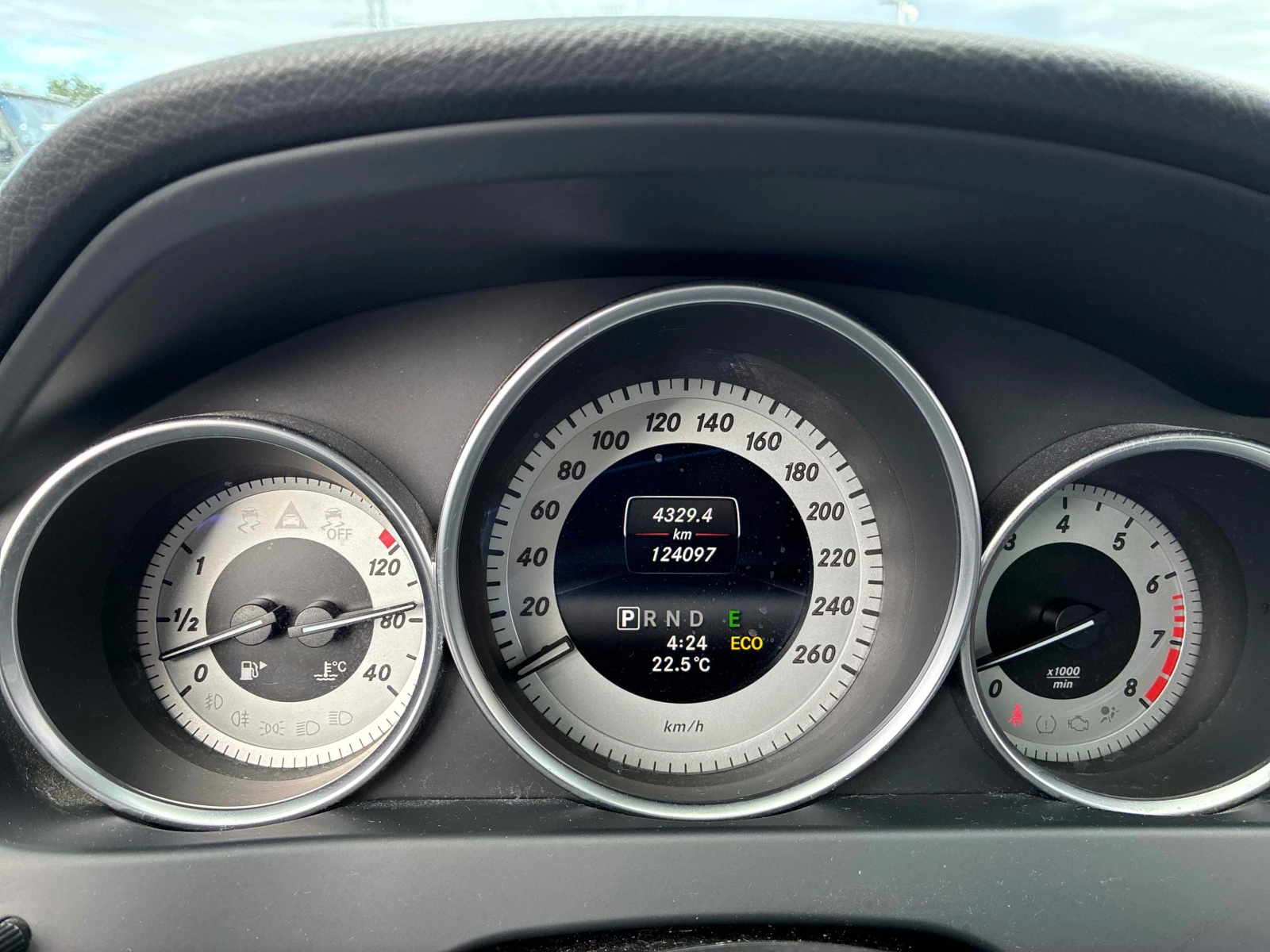 Mercedes-Benz C 300 * CARFAX * Без инциденти * , снимка 8 - Автомобили и джипове - 55830856