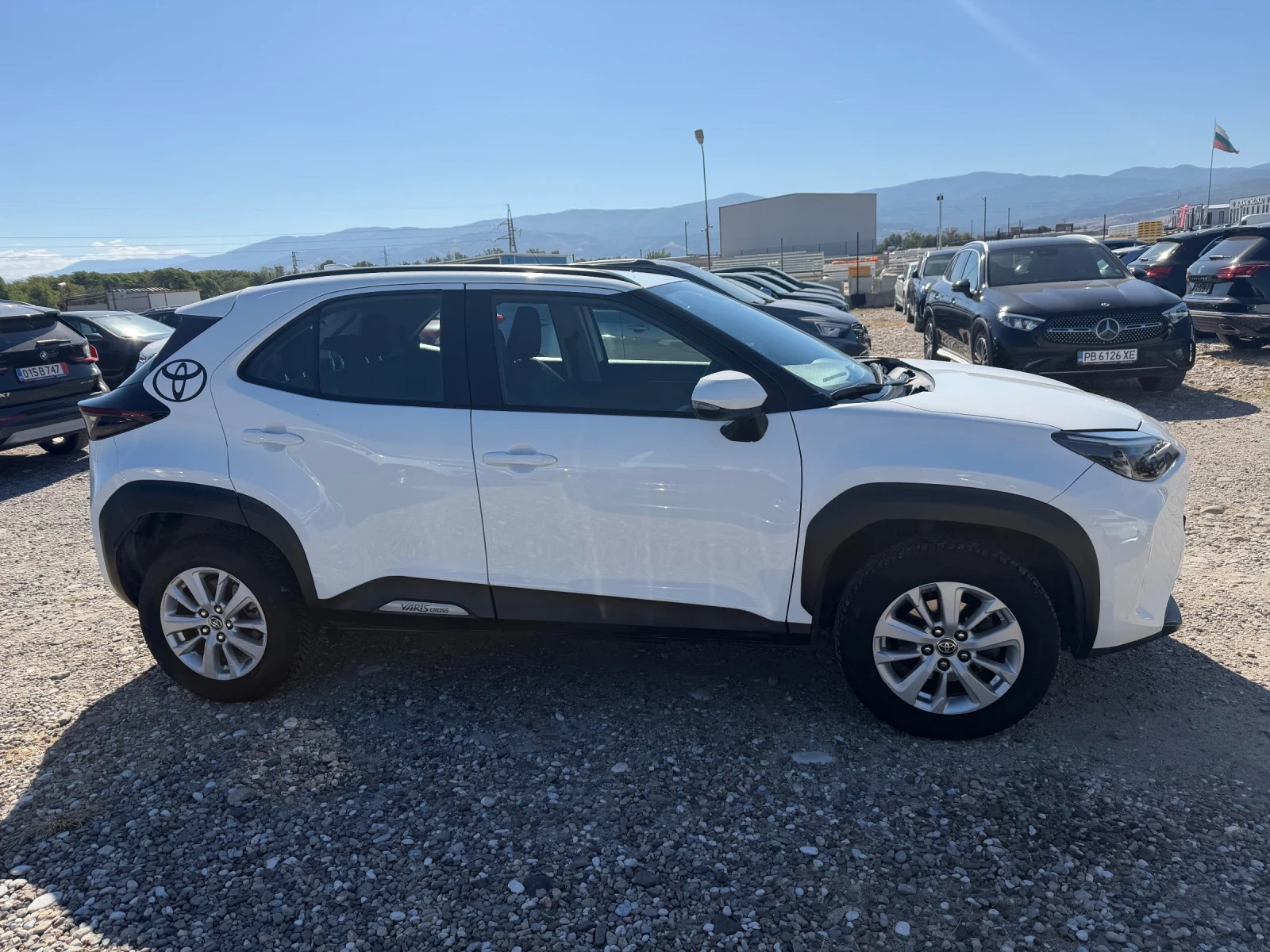 Toyota Yaris Cross 1.5 HYBRID, снимка 4 - Автомобили и джипове - 56335938