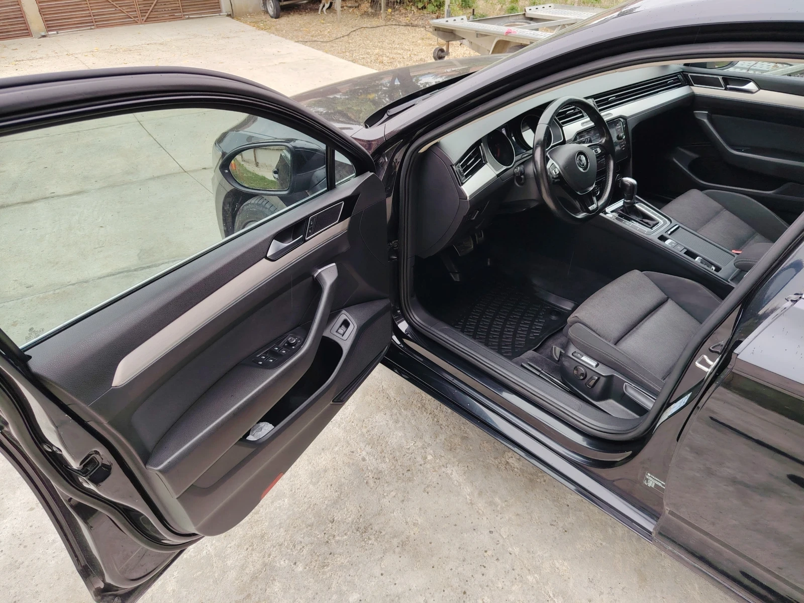 VW Passat 2.0 TDI, снимка 10 - Автомобили и джипове - 56665811