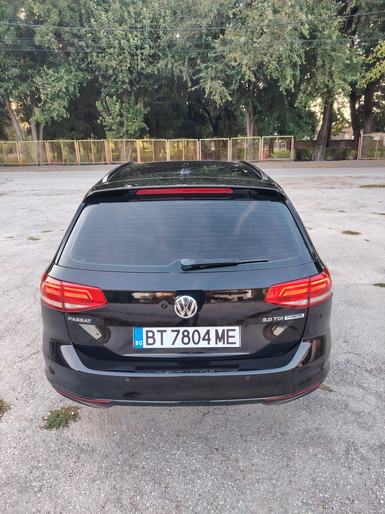 VW Passat 2.0 TDI, снимка 5 - Автомобили и джипове - 56665811