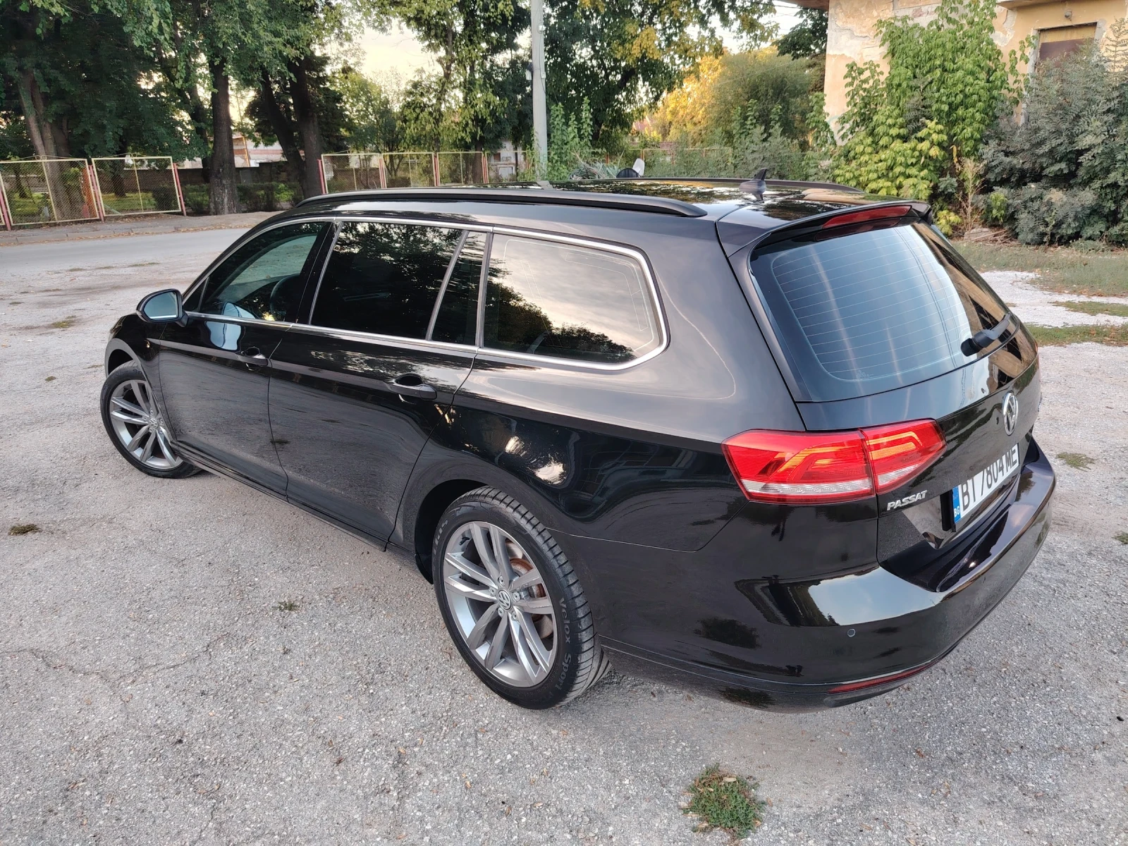 VW Passat 2.0 TDI, снимка 6 - Автомобили и джипове - 56665811