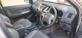 Toyota Hilux Invincible, снимка 8