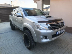 Toyota Hilux Invincible, снимка 2