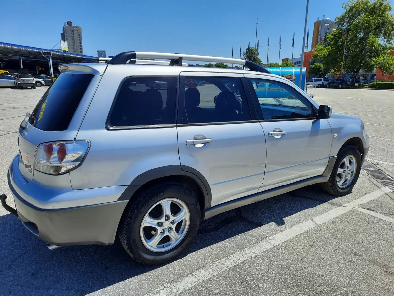 Mitsubishi Outlander 2.0 4x4 , снимка 5 - Автомобили и джипове - 46154496