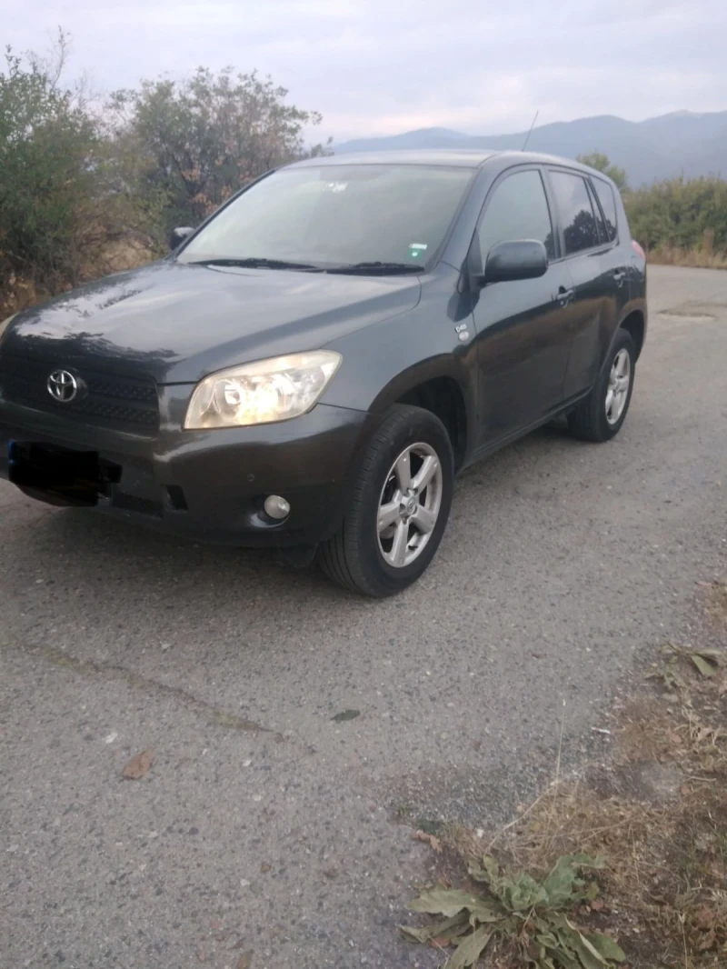 Toyota Rav4 Десен Волан, снимка 1 - Автомобили и джипове - 47647987