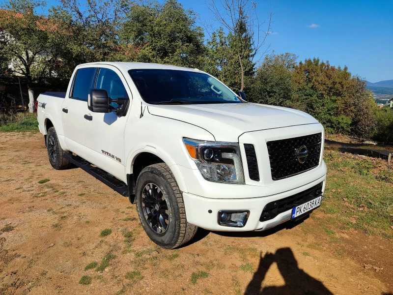 Nissan Titan crew cab Pro4X, снимка 1 - Автомобили и джипове - 48006559