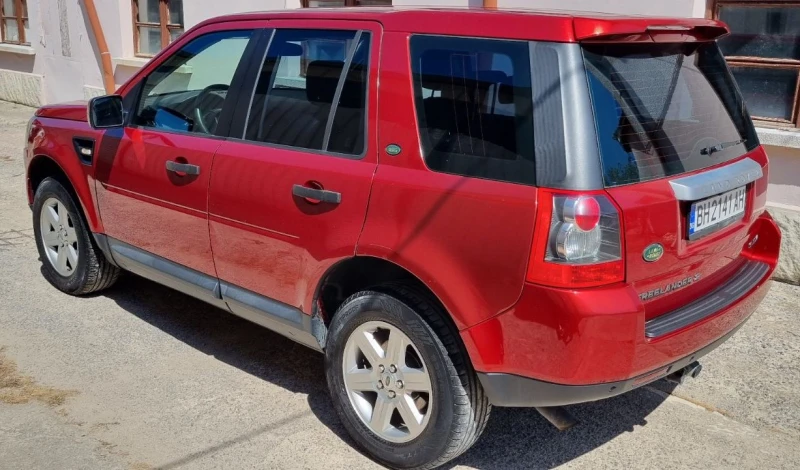 Land Rover Freelander 2.2 TD4, снимка 4 - Автомобили и джипове - 51543834
