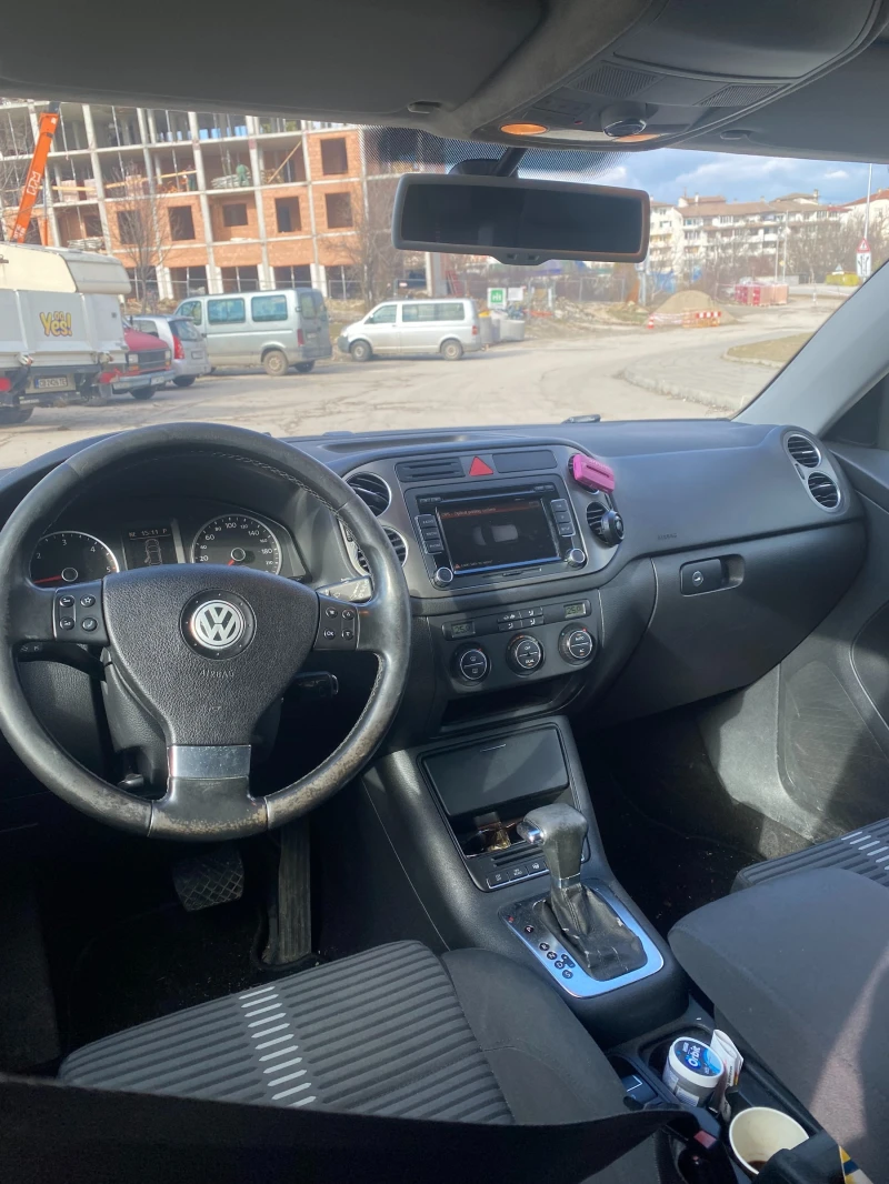 VW Tiguan, снимка 6 - Автомобили и джипове - 52483996