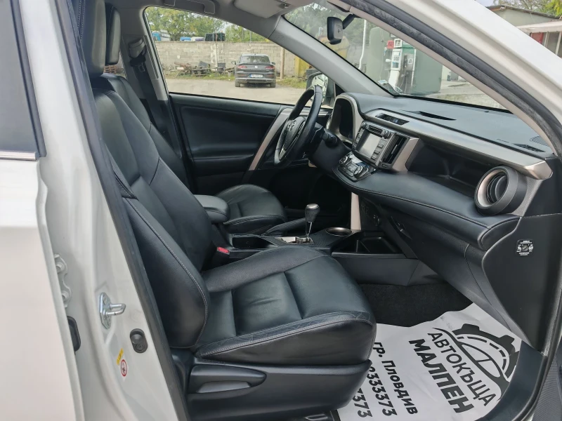 Toyota Rav4 2.2D, KEYLESS GO, АВТОМАТ, НАВИ, КАМЕРА, КОЖА, , снимка 12 - Автомобили и джипове - 52052340