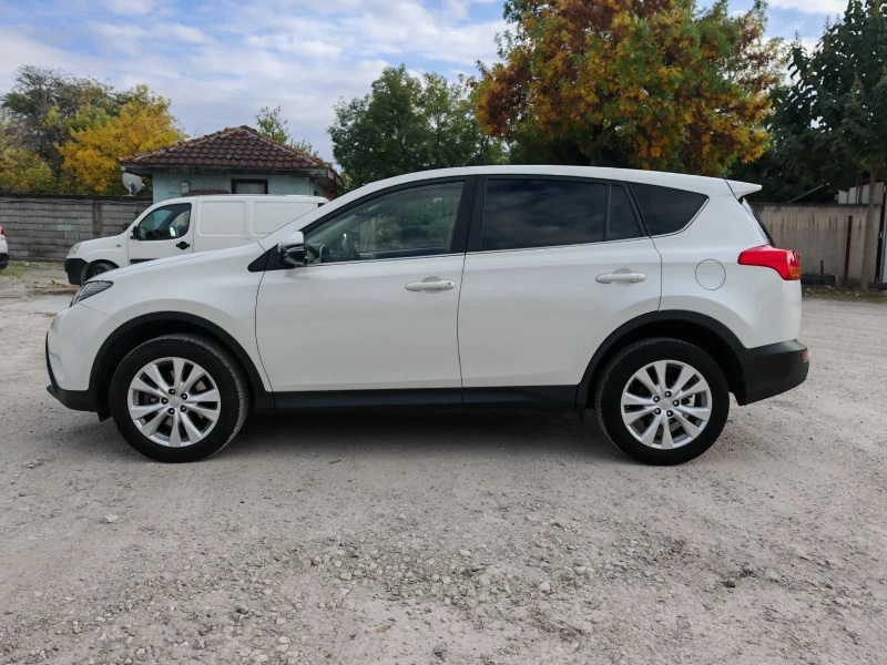 Toyota Rav4 2.2D, KEYLESS GO, АВТОМАТ, НАВИ, КАМЕРА, КОЖА, , снимка 4 - Автомобили и джипове - 52052340