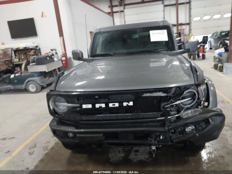 Ford Bronco 2.7L V-6 DI, DOHC, VVT, TURBO, 315HP 4X4 Drive, снимка 4 - Автомобили и джипове - 52938676