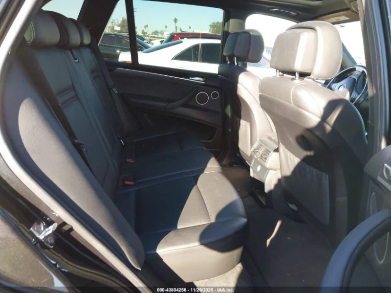BMW X5 М 4.4L V8, снимка 8 - Автомобили и джипове - 53560256