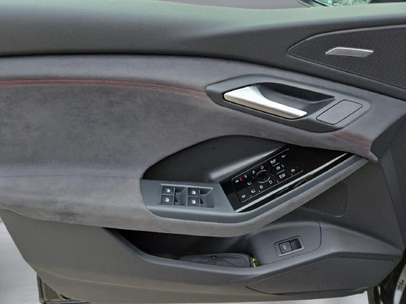 Audi Q6 SQ6 e-tron = Black Optics = Гаранция - изображение 6