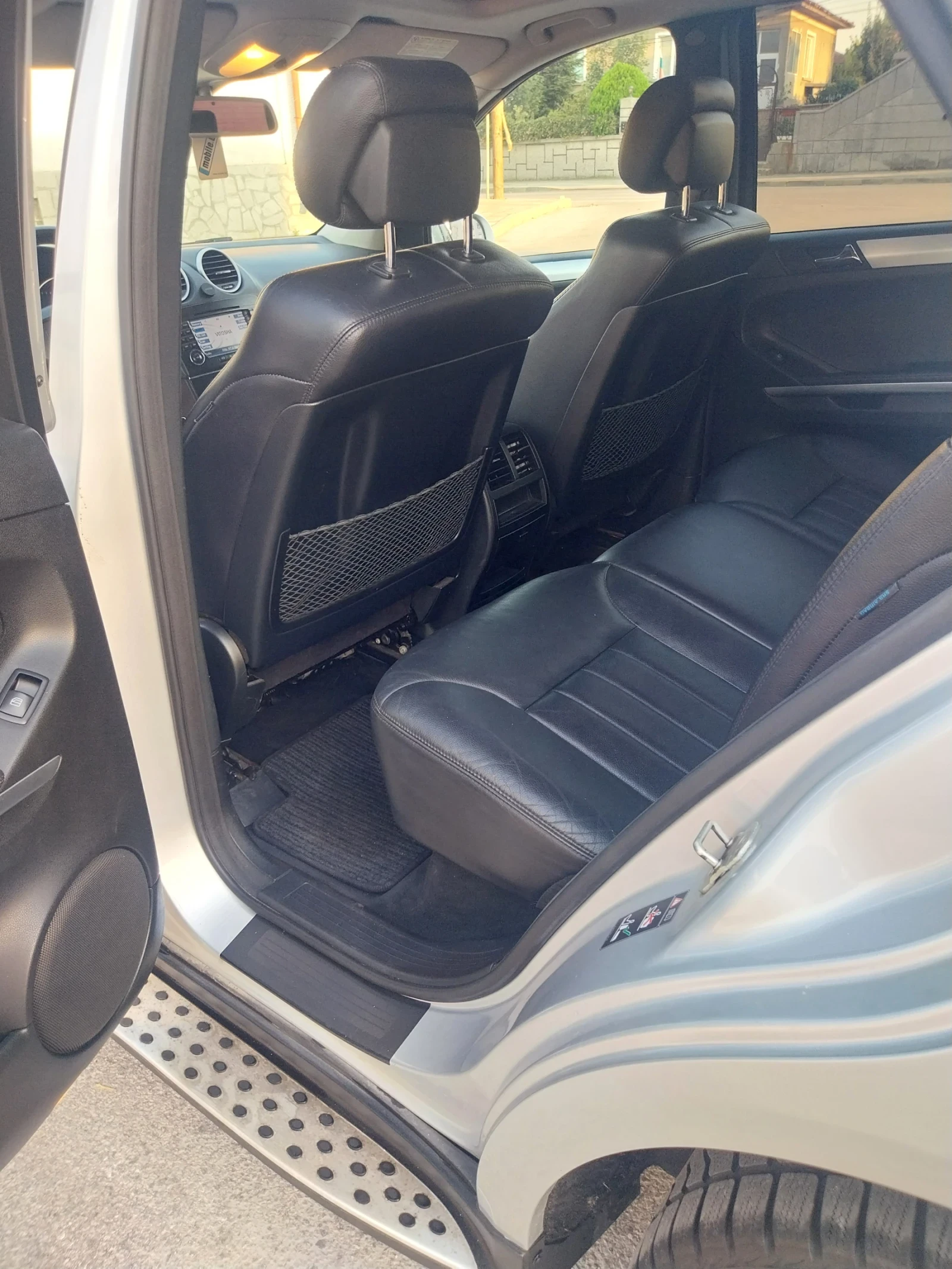 Mercedes-Benz ML 320  - изображение 8