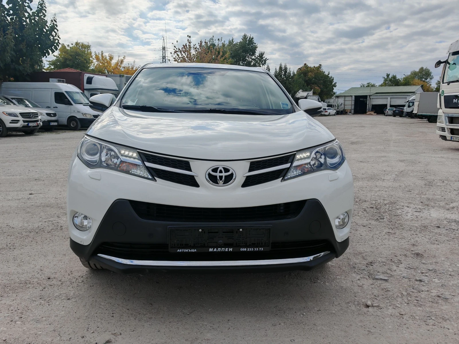 Toyota Rav4 2.2D-CAT, KEYLESS GO, АВТОМАТ, НАВИ, КАМЕРА, КОЖА, - изображение 2