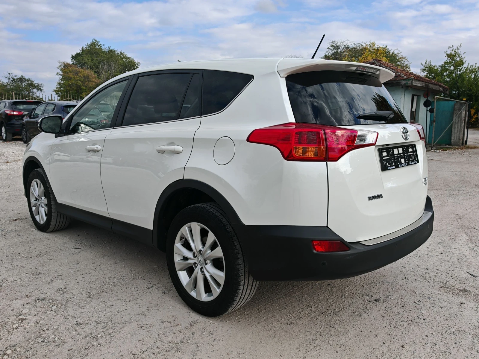 Toyota Rav4 2.2D-CAT, KEYLESS GO, АВТОМАТ, НАВИ, КАМЕРА, КОЖА, - изображение 5