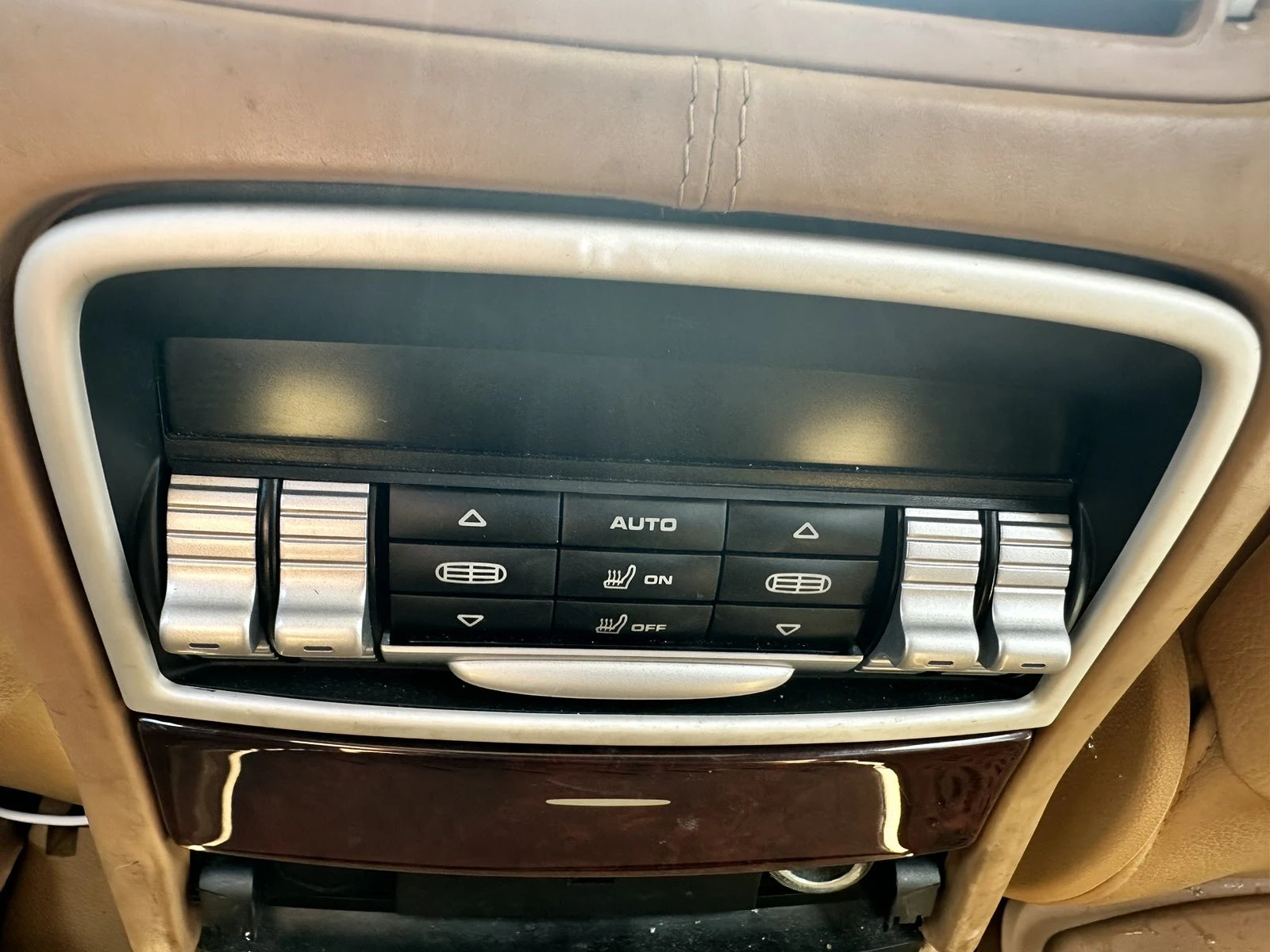 Porsche Cayenne TURBO S, 4.5i - 521 ps | Mobile.bg   12