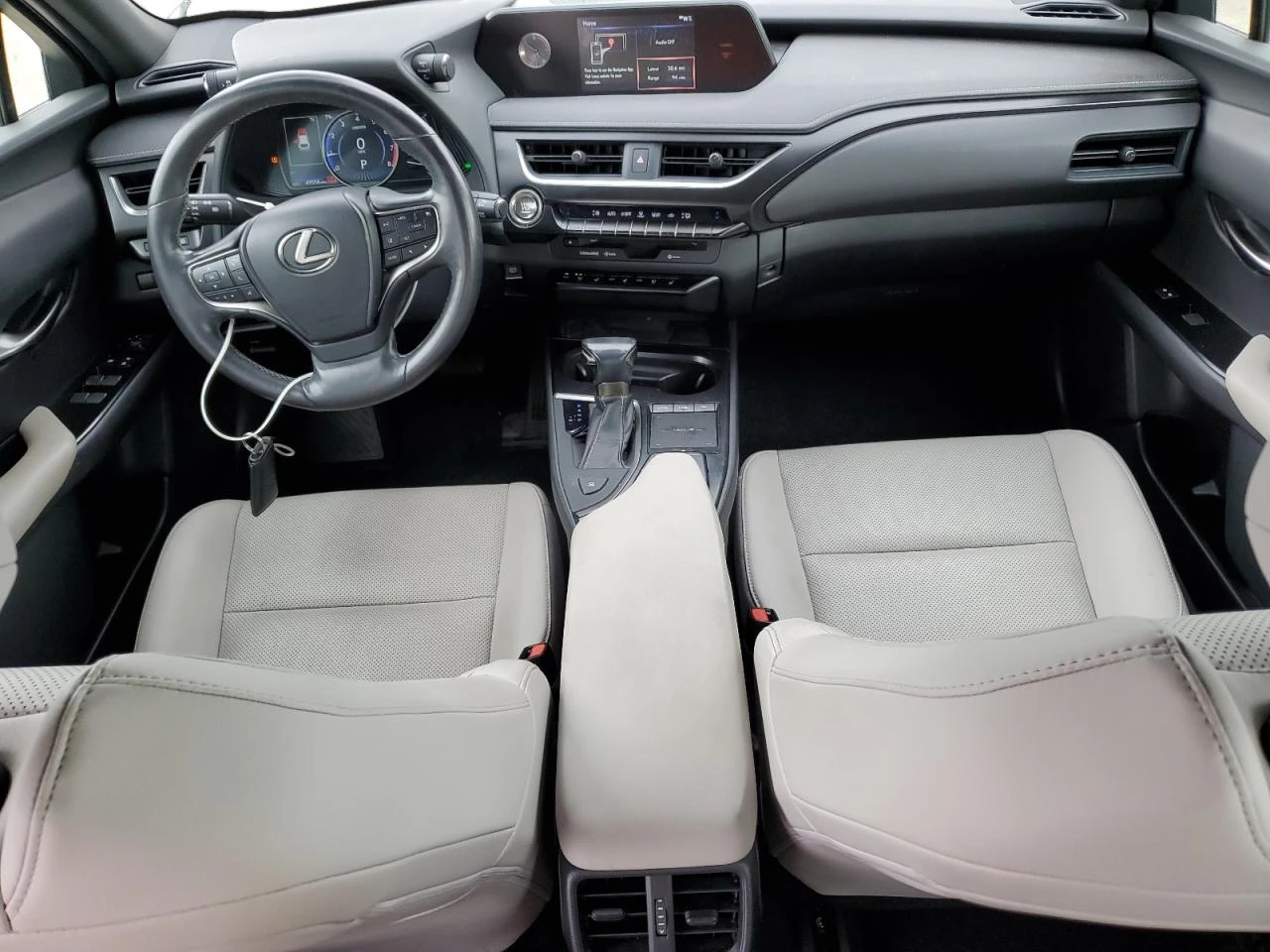 Lexus UX 200  - изображение 7