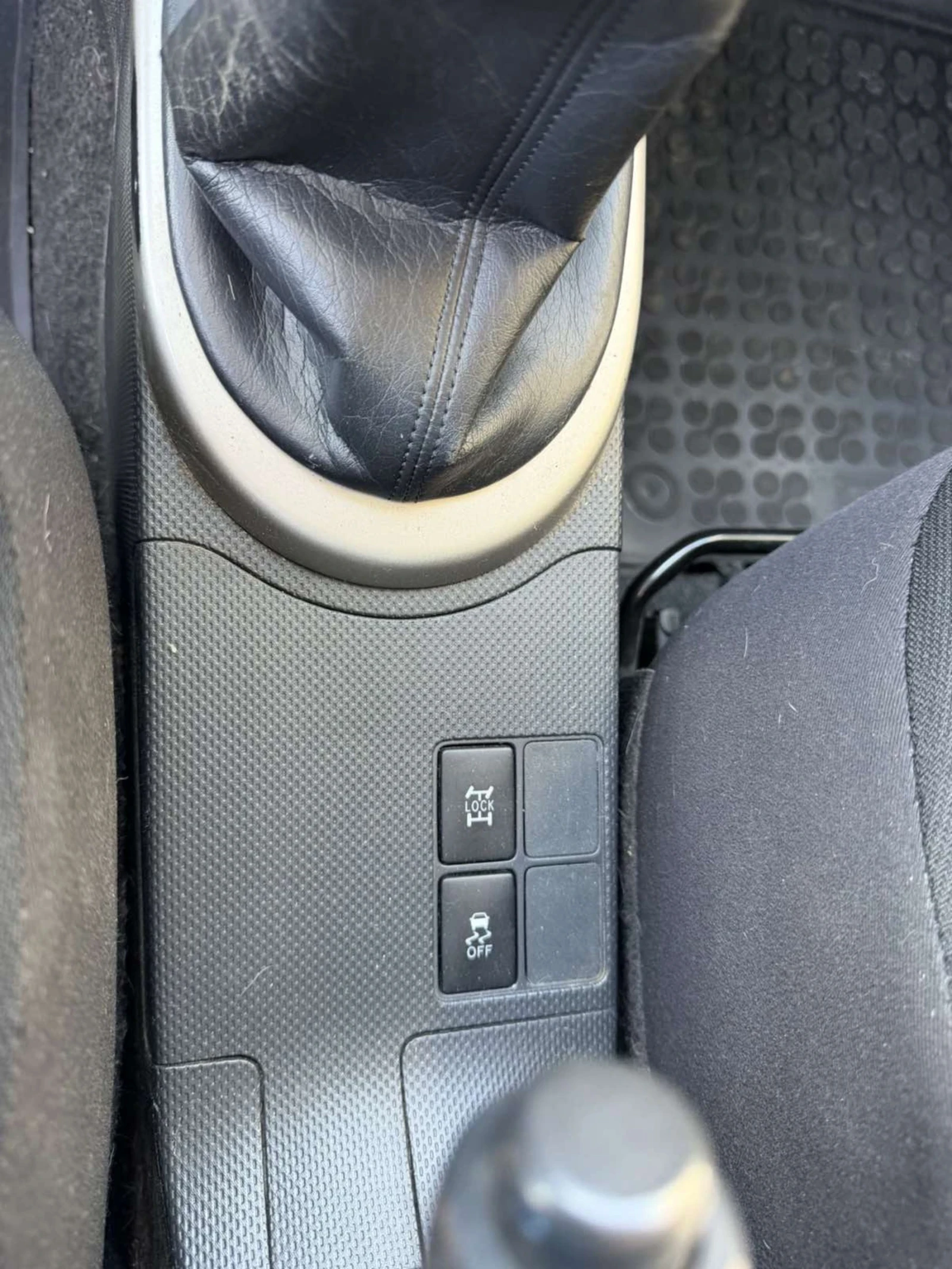 Toyota Urban Cruiser 1, 4 D-4D  - изображение 9