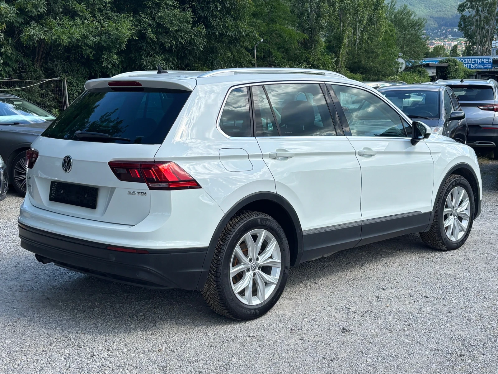 VW Tiguan 2.0TDI DSG, снимка 6 - Автомобили и джипове - 53359012