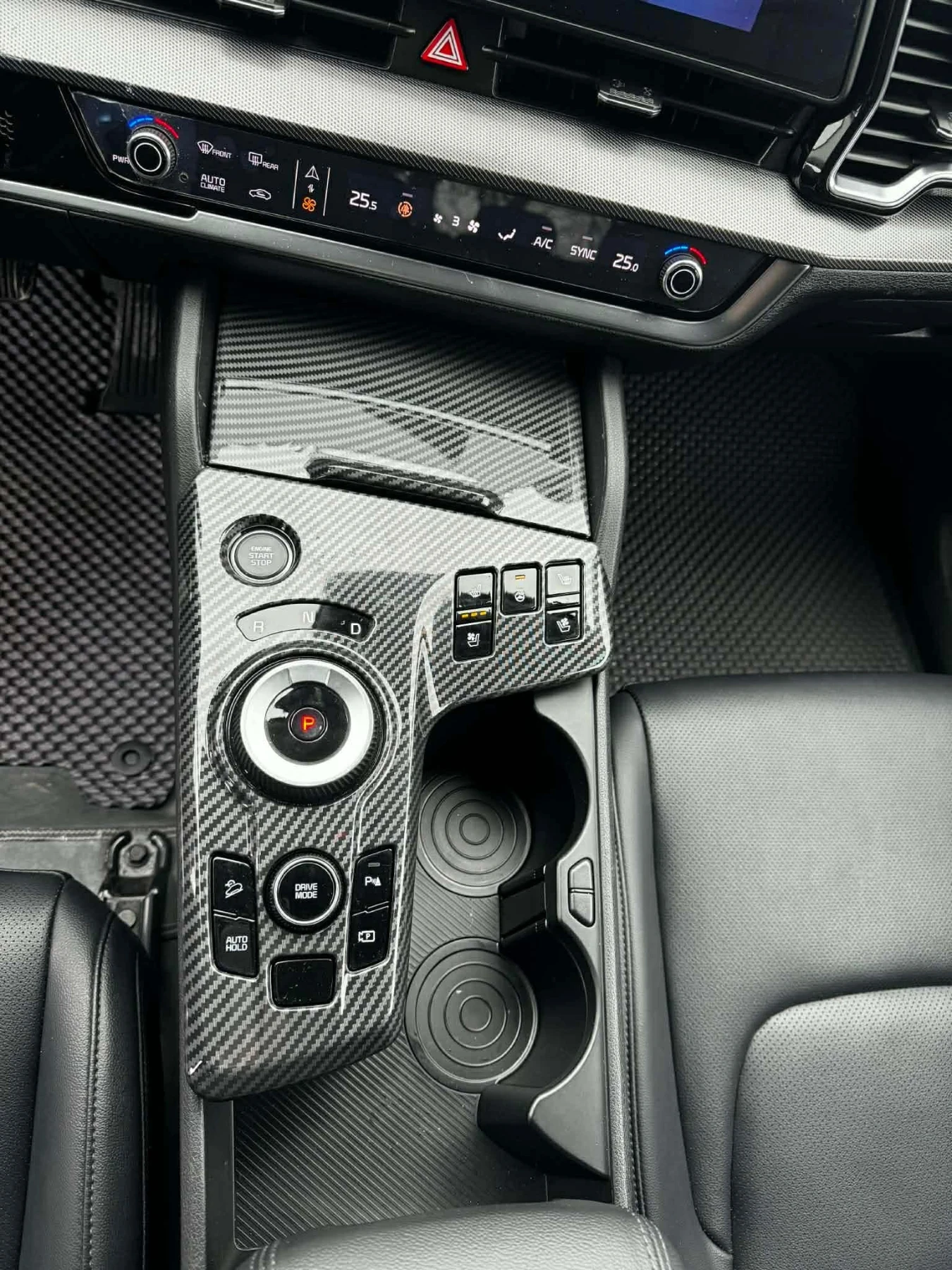 Kia Sportage НАЛИЧНА* LPG* ДЖОЙСТИК - изображение 9