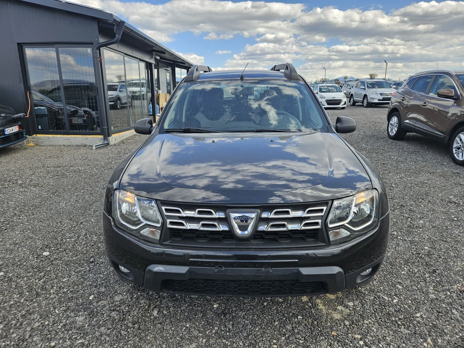 Dacia Duster 1.5 dci Navi Euro6, снимка 8 - Автомобили и джипове - 54148538