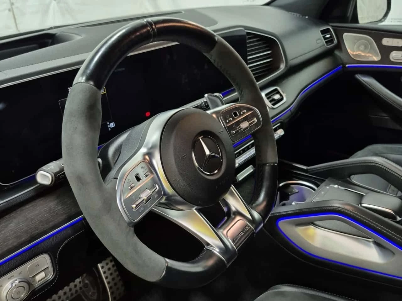 Mercedes-Benz GLE 53 4MATIC * DISTRONIC* 360* ОБДУХВАНЕ* BURMESTER* , снимка 11 - Автомобили и джипове - 54411140