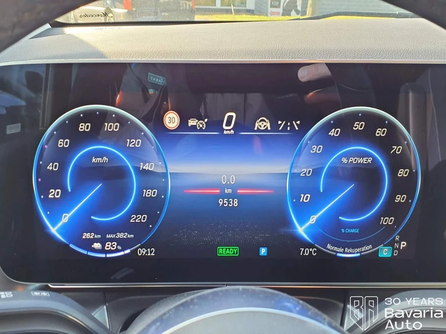 Mercedes-Benz EQV 300 long, снимка 11 - Автомобили и джипове - 54458708