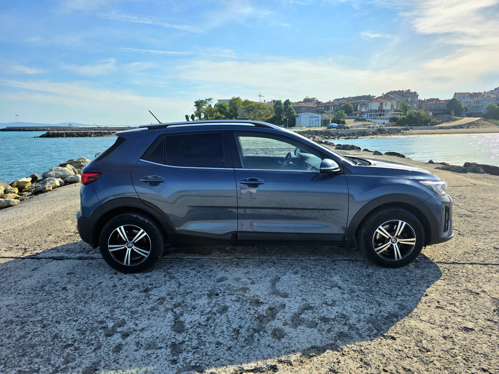Kia Stonic с Газов инжекцион и допълнителни аксесоари, снимка 4 - Автомобили и джипове - 54833213
