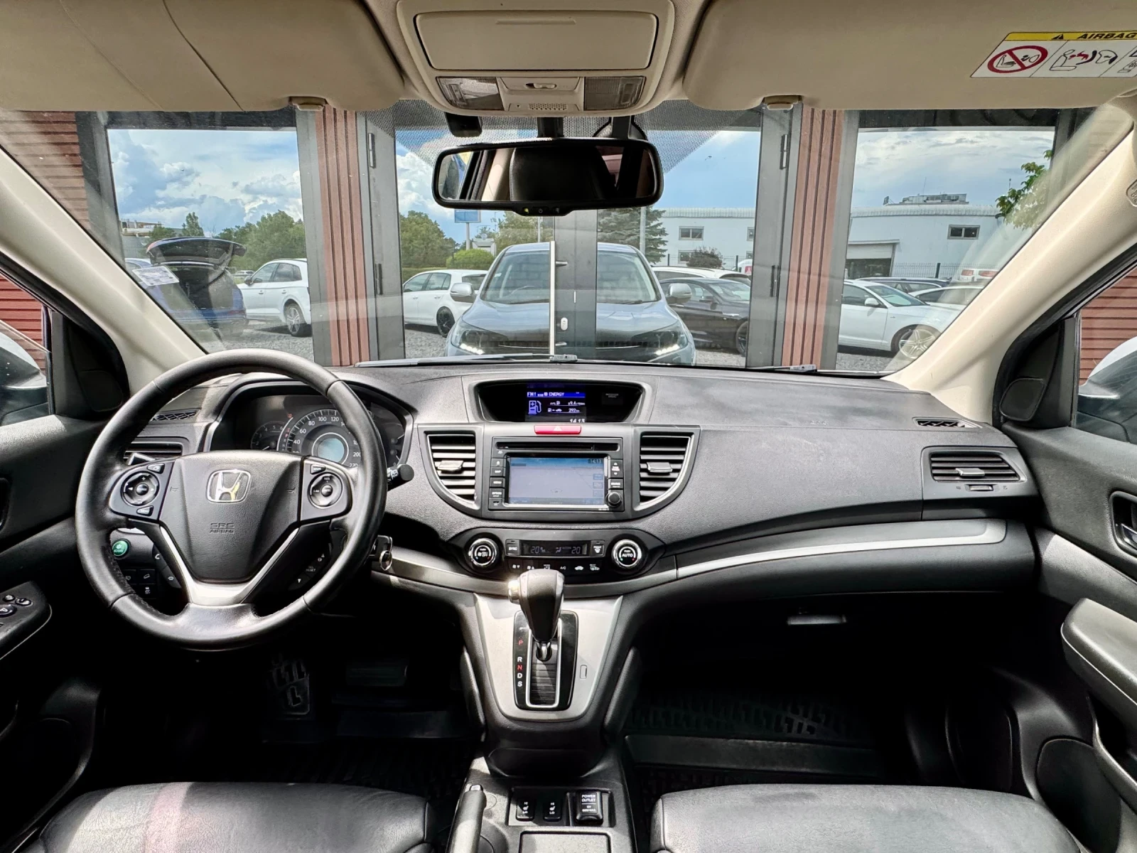 Honda Cr-v 4X4* Навигация* Кожен салон* Лизинг, снимка 10 - Автомобили и джипове - 54971297