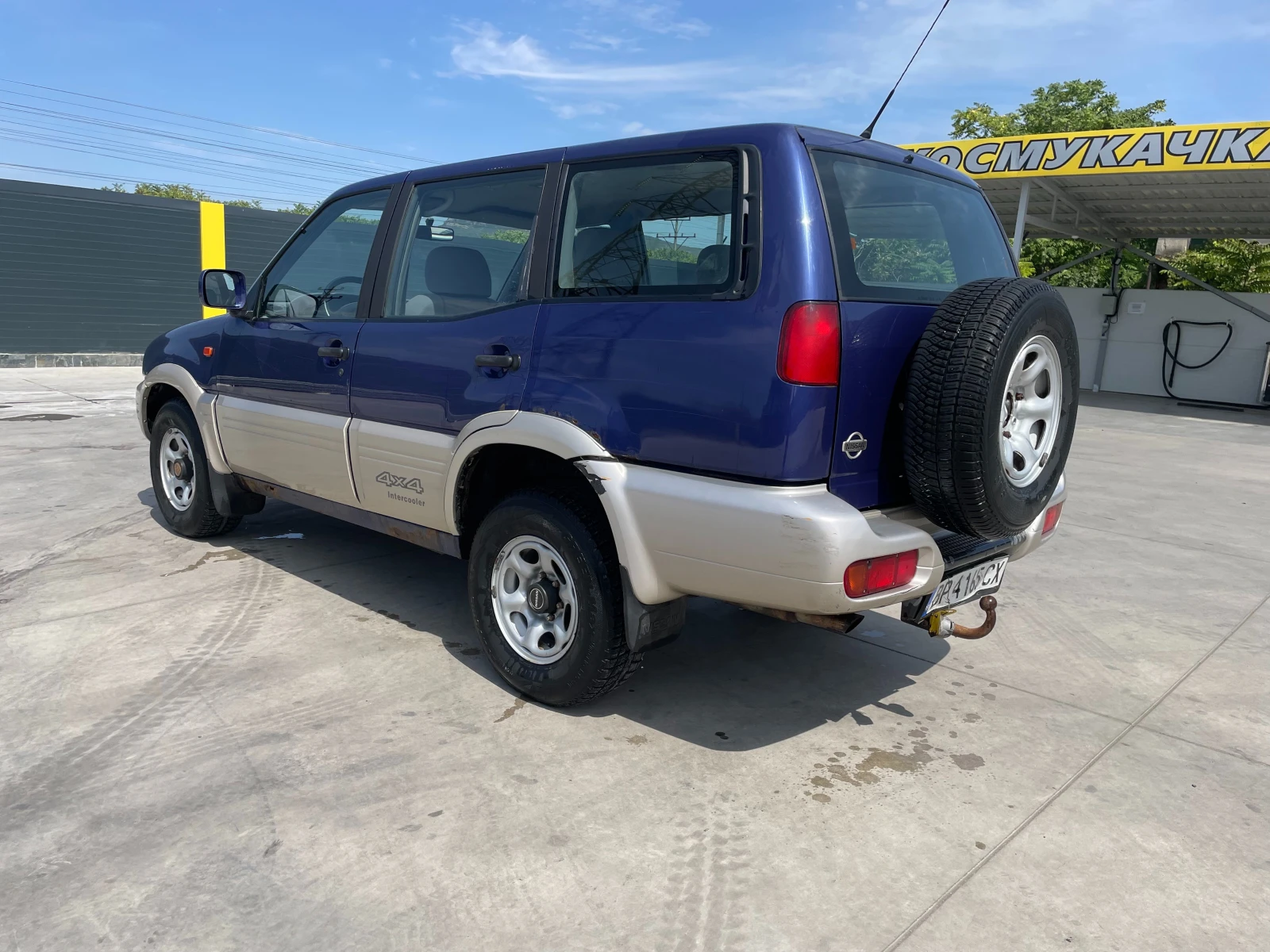 Nissan Terrano 2.7TDI, снимка 3 - Автомобили и джипове - 55190588