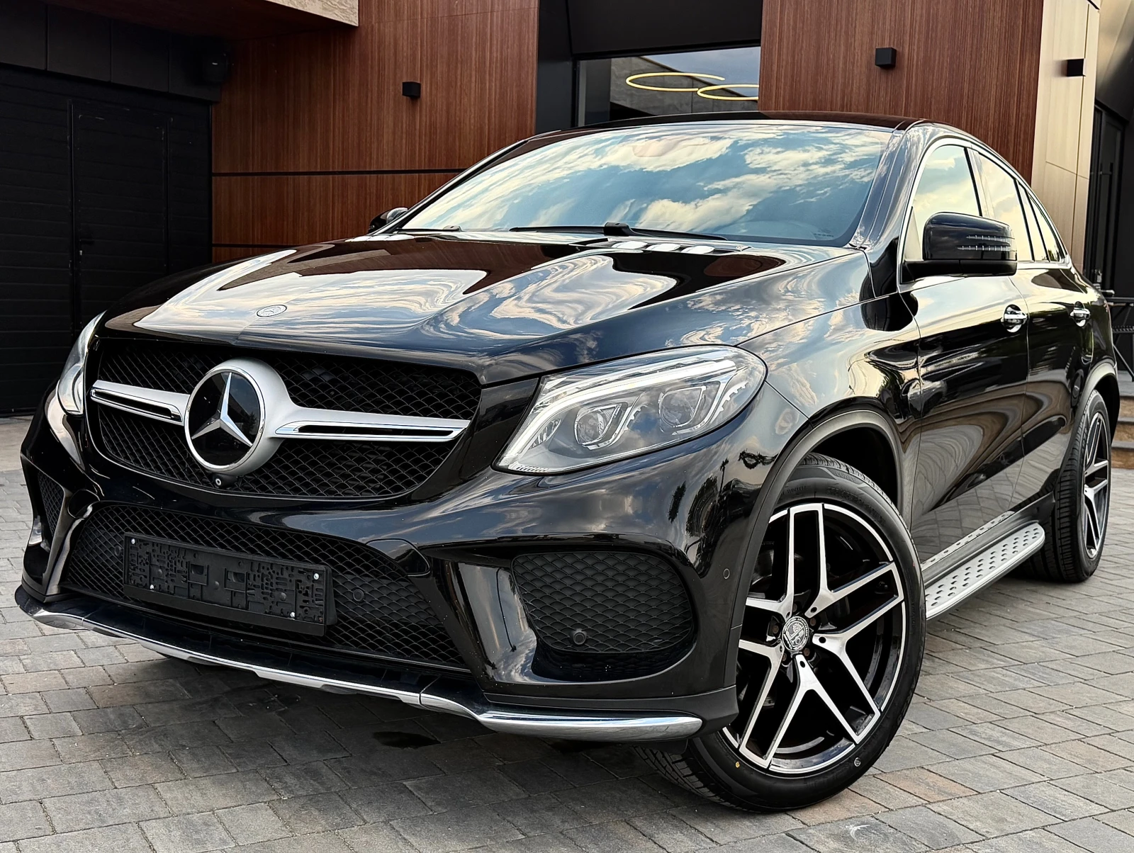 Mercedes-Benz GLE 350 AMG * SoftClose* OBDUH* DIS* Cam360* harman* KeyLe