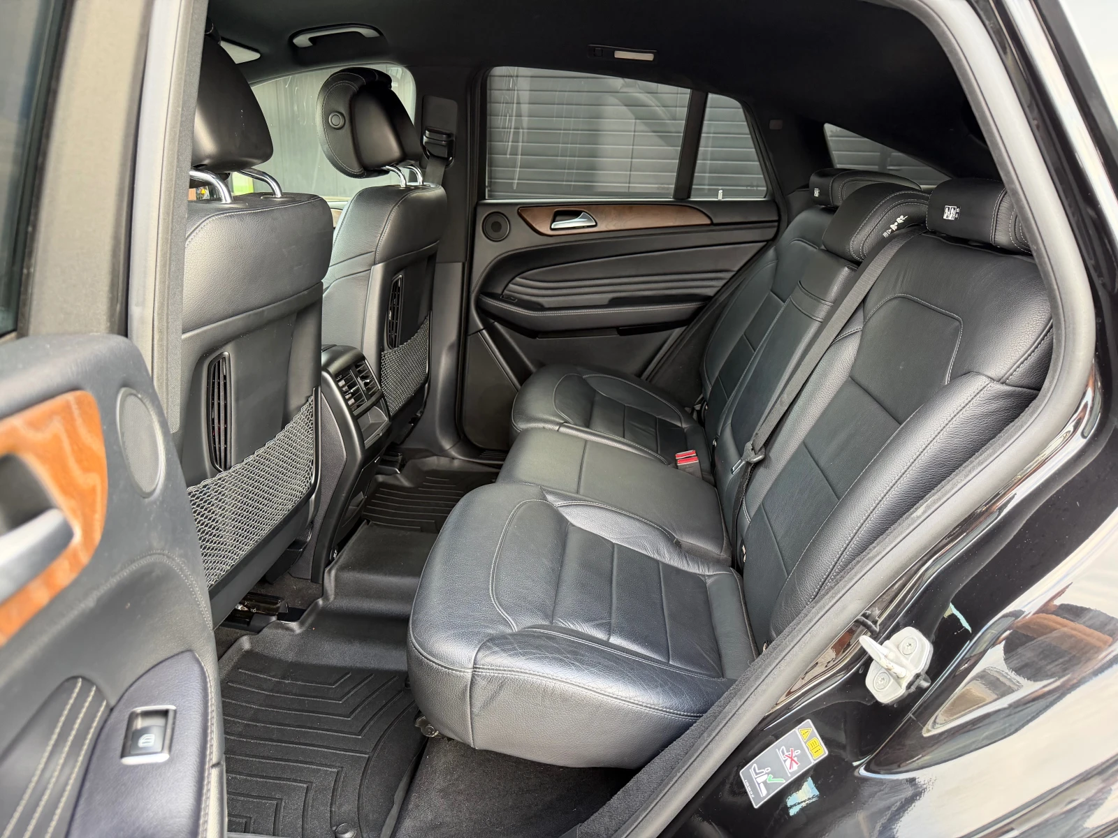 Mercedes-Benz GLE 350 AMG * SoftClose* OBDUH* DIS* Cam360* harman* KeyLe, снимка 12 - Автомобили и джипове - 55579893