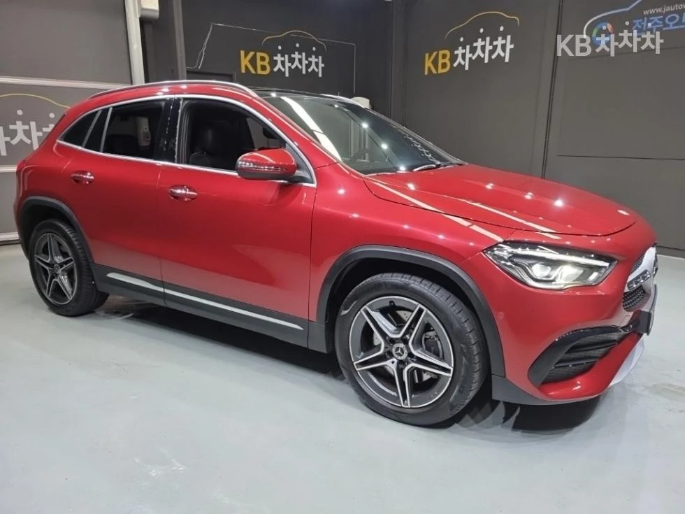 Mercedes-Benz GLA 4MATIC , снимка 4 - Автомобили и джипове - 55826805