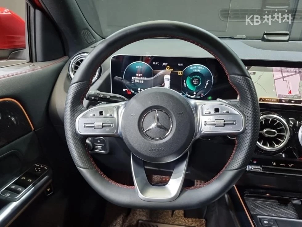Mercedes-Benz GLA 4MATIC , снимка 9 - Автомобили и джипове - 55826805